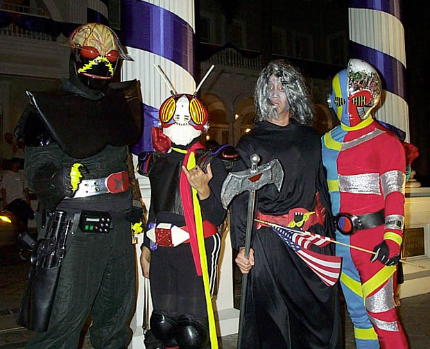 fans in costume